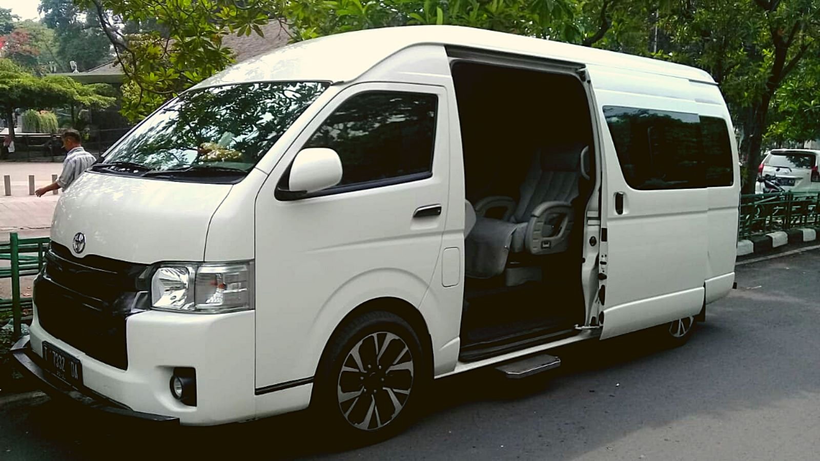 Senggigi Car Rental